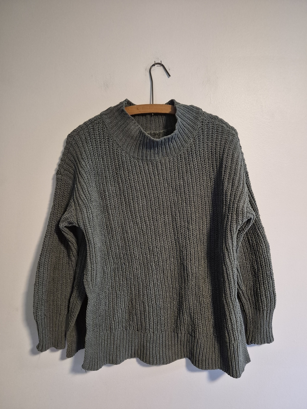 Aerie Small Green-Grey High Neck Knit Pullover Sweater W Side Cut Square Hem